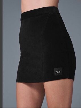 ALO Yoga Microcorduroy Mini Skirt – Black Size Small